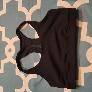 Lululemon Invigorate bra size 6 black